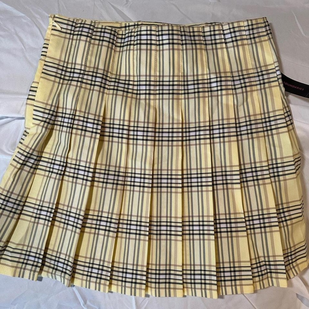 yellow plaid pleated skirt - Picture 1 of 4
